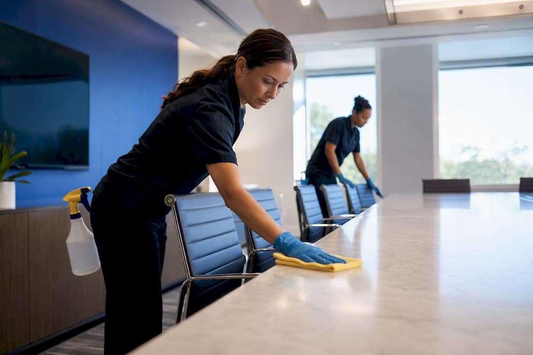 Three Enforceable Conference Room Cleaning Rules for Facility Managers