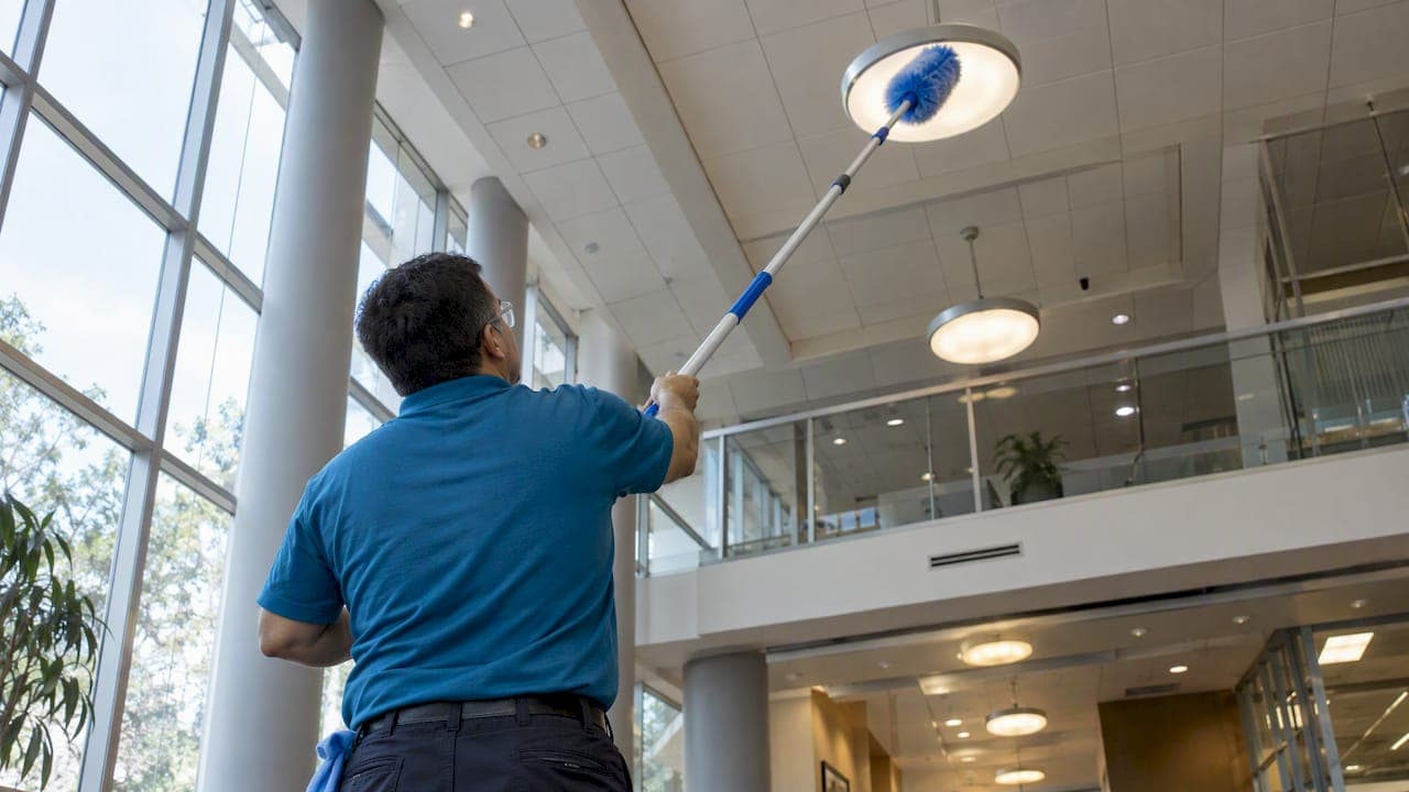 High Dusting Safety for Facility Managers: HEPA First, OSHA Ready